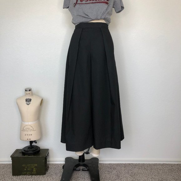 COS Pleated Wide Leg Cropped Culottes - Picture 2 of 8